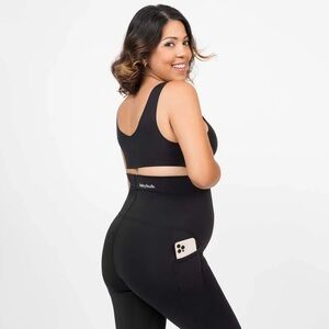 BabyBub's Maternity Leggings High Waisted Pockets Size Small 
Black